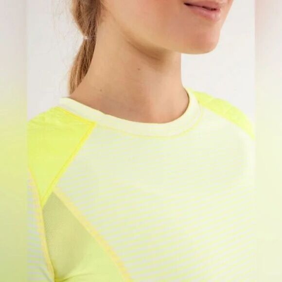 Lululemon Run Ice Queen Long Sleeve Reflective Shirt Size 4 - Picture 4 of 11